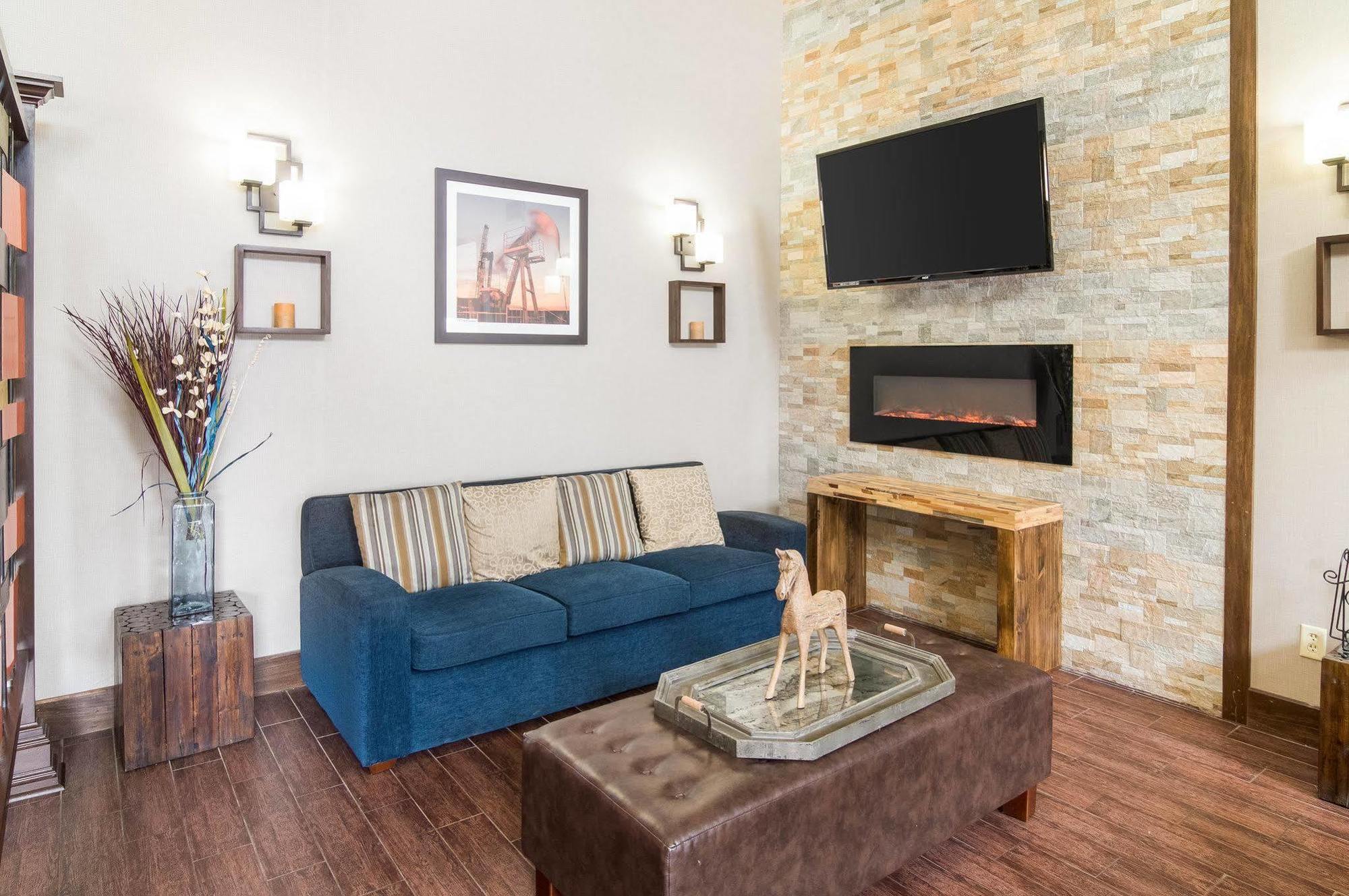 Comfort Suites Odessa Εξωτερικό φωτογραφία