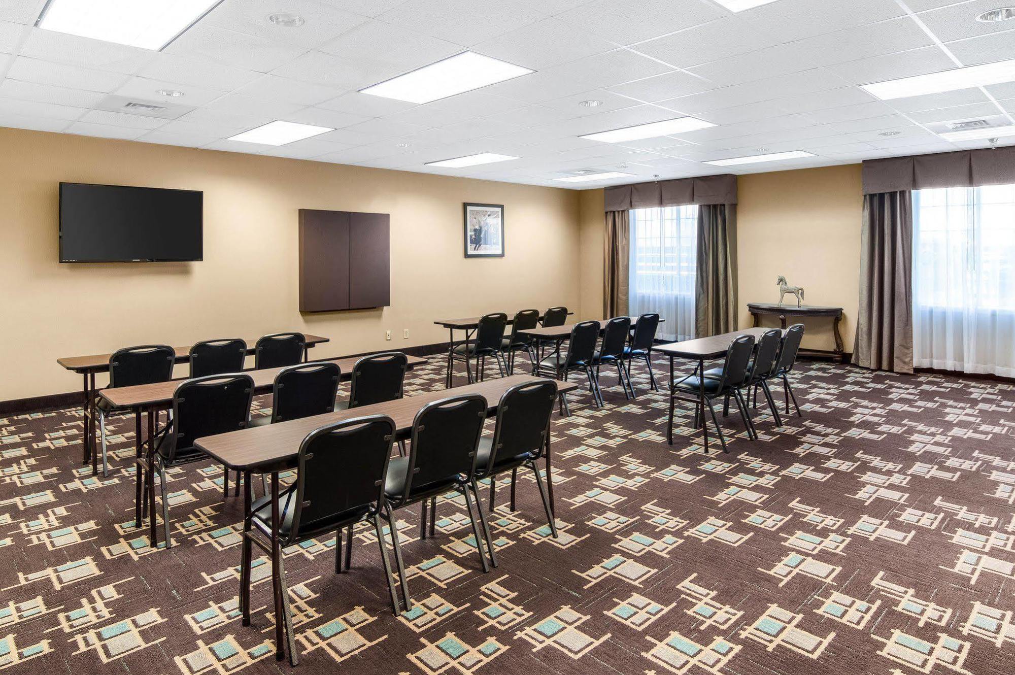 Comfort Suites Odessa Εξωτερικό φωτογραφία