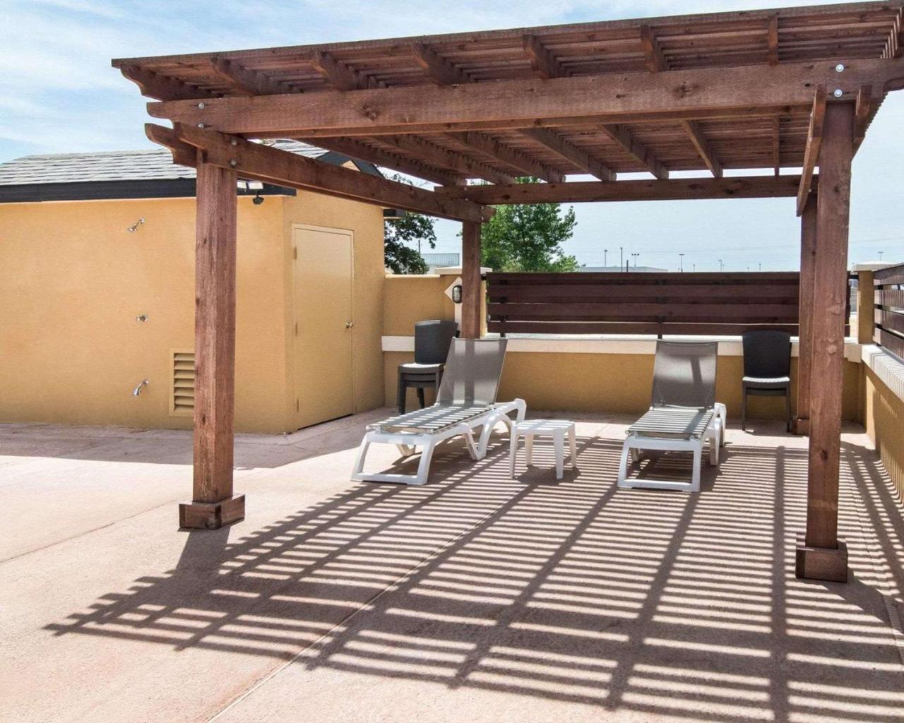 Comfort Suites Odessa Εξωτερικό φωτογραφία